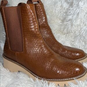 Coconuts by Matisse chase Chelsea boot